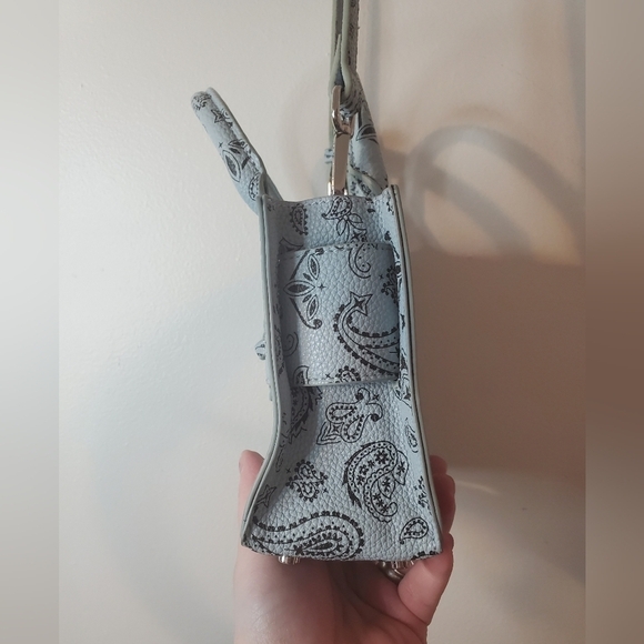 Brandon Blackwood Kuei Mini Bag Blue Paisley Leather Crossbody - Picture 9 of 16